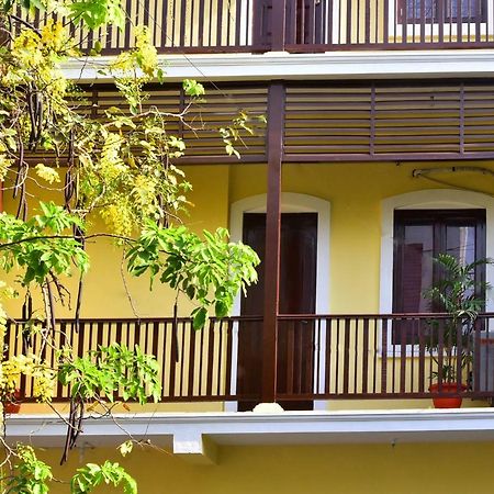 Villa Gomez Пондичери Екстериор снимка