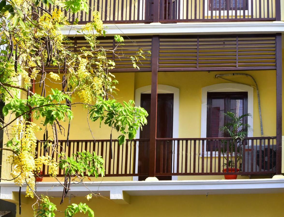Villa Gomez Пондичери Екстериор снимка